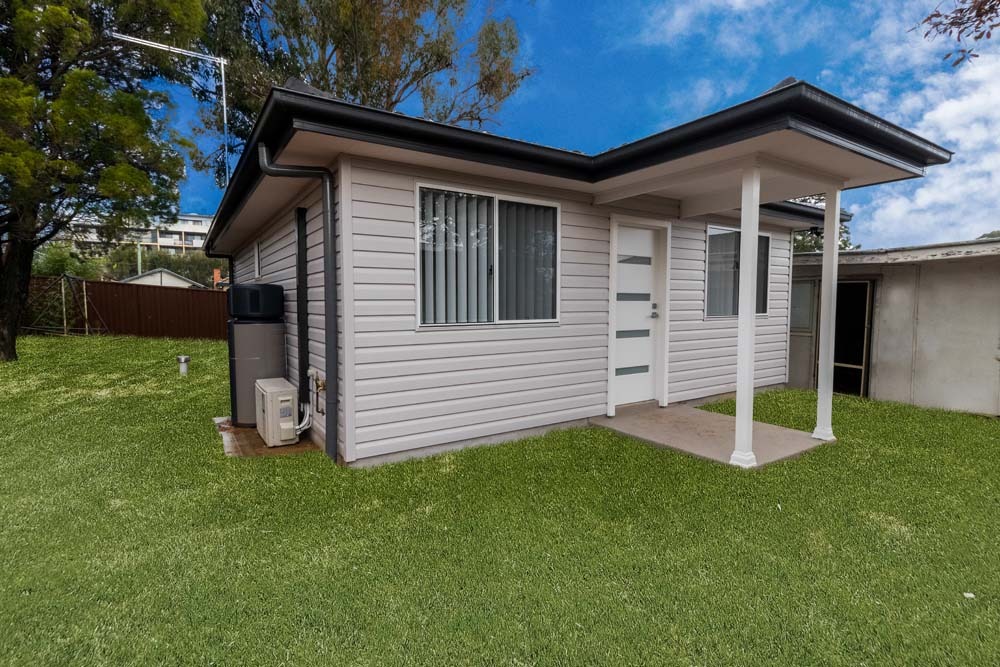 24 LINDEN ST, MOUNT DRUITT